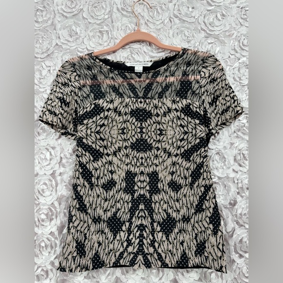 DVF Diane Von Furstenburg Angela Silk Top in Panther Lace Black Size 2 Blouse - Picture 1 of 11